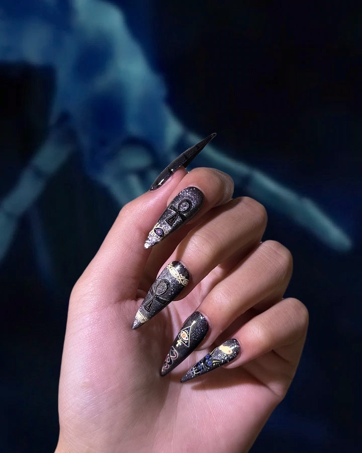 Egyptian Cat Nail