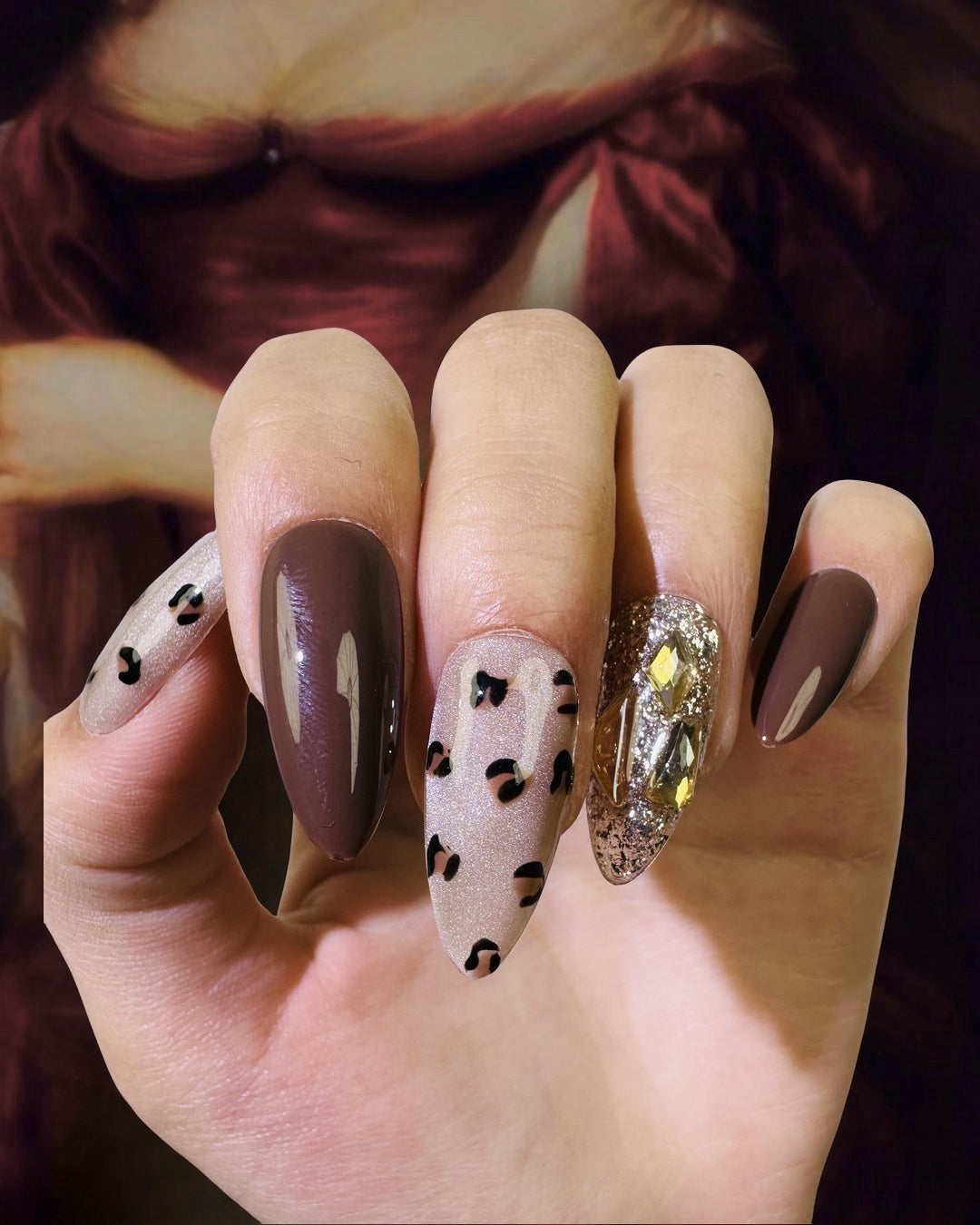 Golden Brown Leopard Print Nail